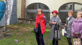 Koszorúzás Zsolnay Vilmos szobránál