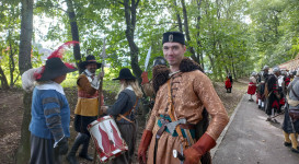 Hagyományőrzők rekonstruálták a fehérhegyi csatát Prágában