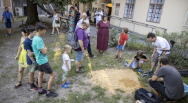 Múzeum Utca Plusz (asztal, fémkereső, drónozás)