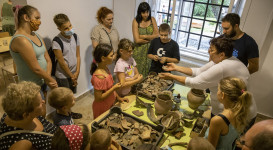 Múzeum Utca Plusz (csempefestés, kerámia, ásatás)