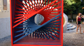 Egy op-art installáció születésének fázisai
