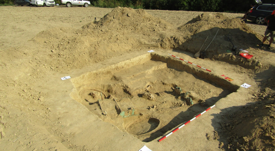 Római kori kocsisír került elő a föld alól Baranyában