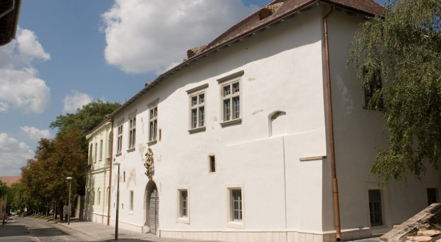 A Zsolnay Múzeumról a Magyar Katolikus Rádióban